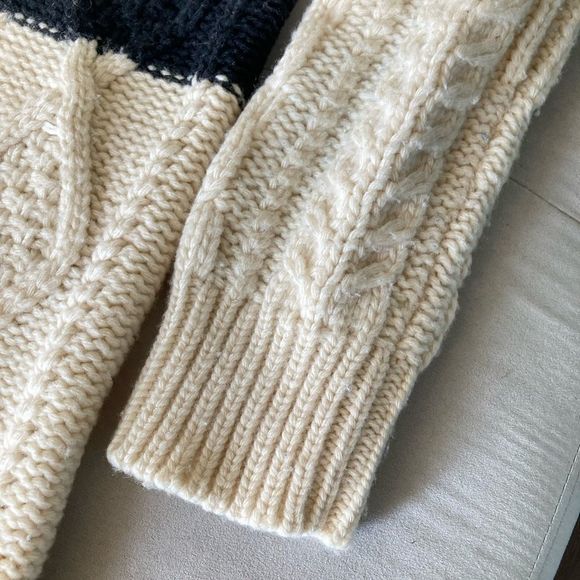 Valentino Wool/Cashmere blend long sweater size L - Picture 5 of 7